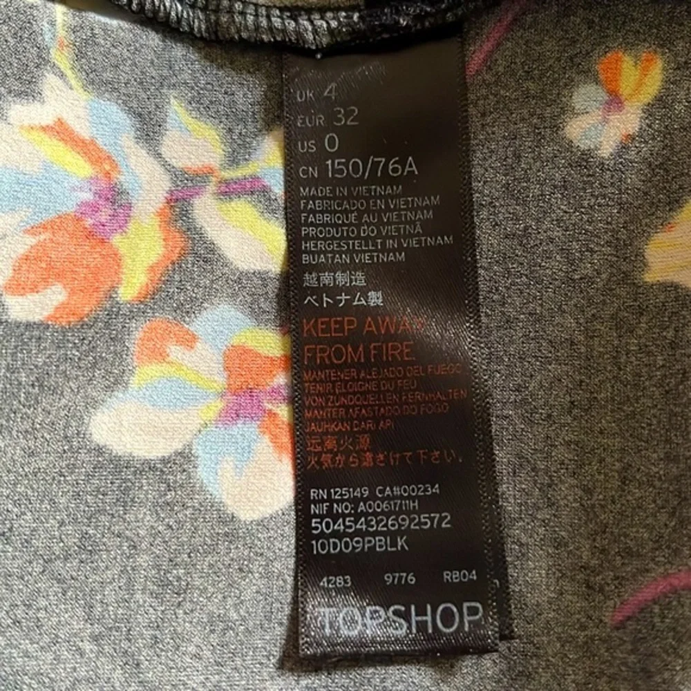 Sz 10 TOPSHOP Asymmetric Fit & Relaxing Dress - Picture 8 of 9